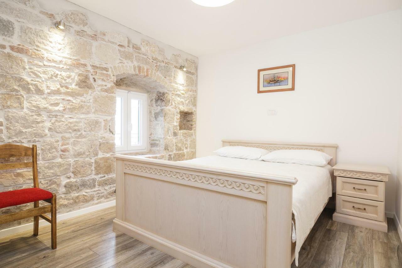 Stone Apartman Varos Split Eksteriør billede